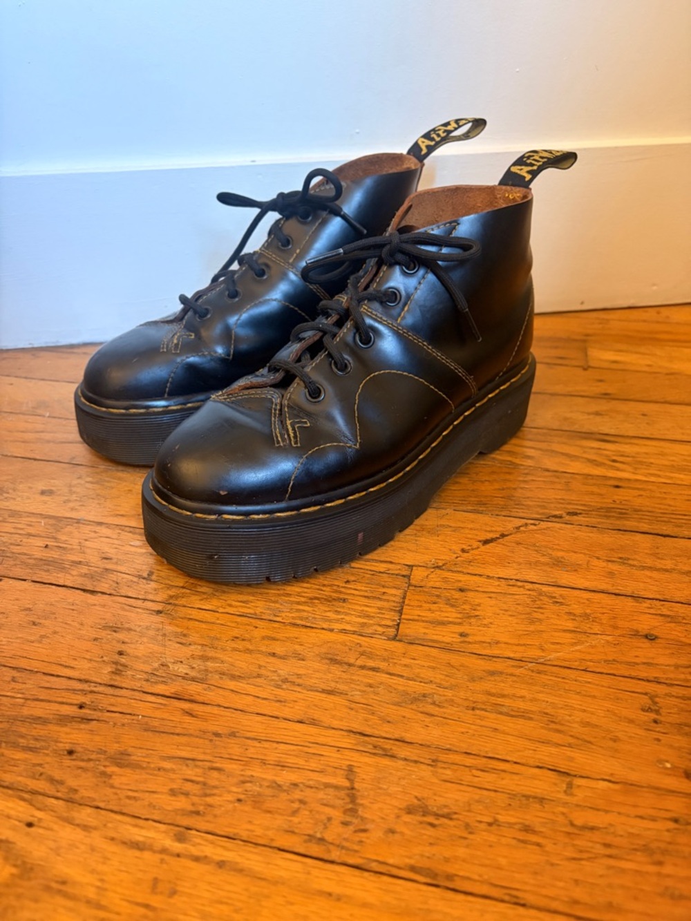 Dr Martens Church Quad 5 eye boots in black vintage smooth leather, size W-8,M-7